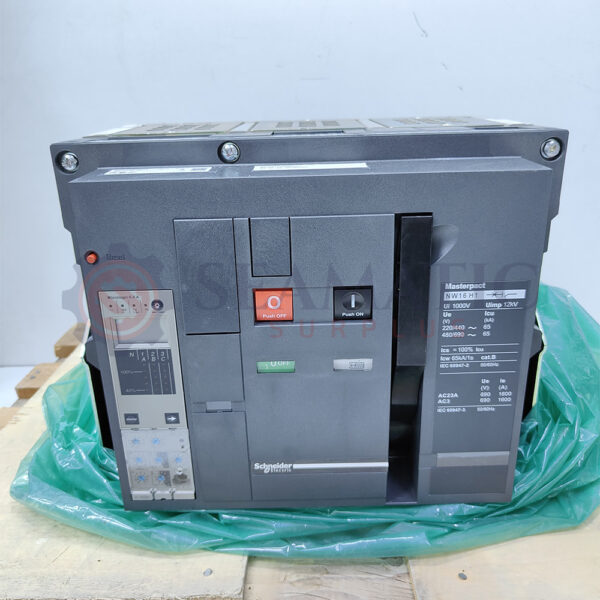 New Schneider Air Circuit breaker NW16H1 – 1600 A – 3 poles -Fixed type