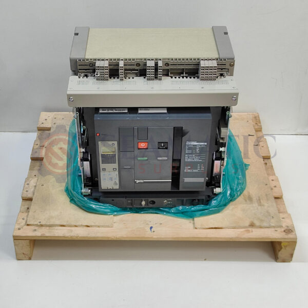 New Schneider Air Circuit breaker Masterpact NW16H2 – 1600 A – 3 poles -EDO Type