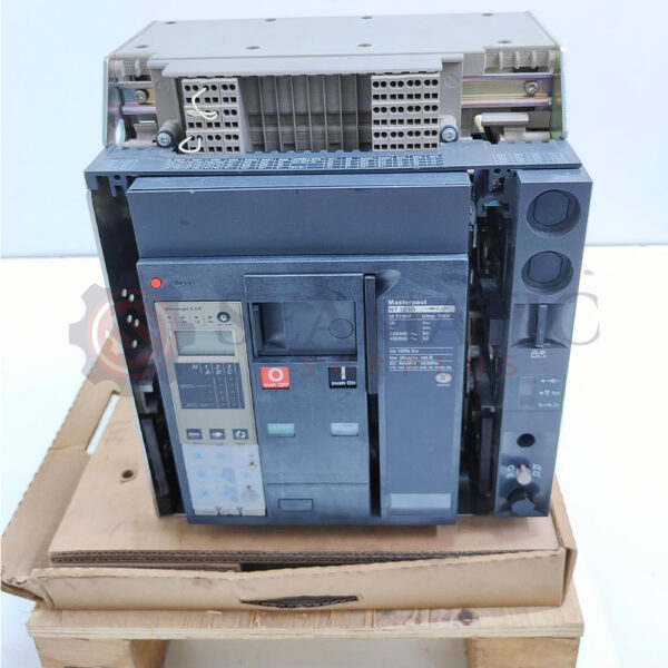 New Schneider Circuit Breaker Masterpact NT12H1 -1250 A -3Pole- Drawout Type