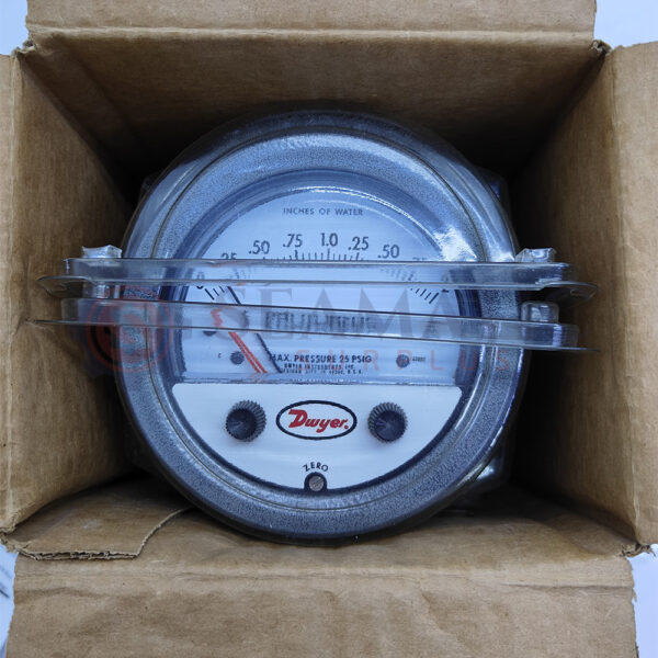 Dwyer Series A3000 Photohelic Pressure Switch/Gage
