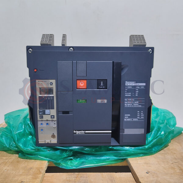 New Schneider Air Circuit breaker NW20H1 – 2000 A – 3 poles -Fixed type