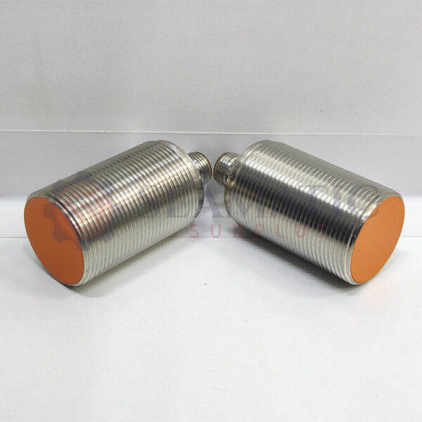 SURPLUS NEW IFM IIS226 – Inductive sensor , (LOT OF 2PC)