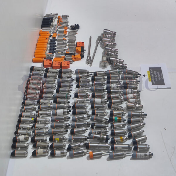 SURPLUS NEW IFM PRESSURE SENSORS WITHOUT ANY PART NUMBER (LOT OF 226 UNITS)
