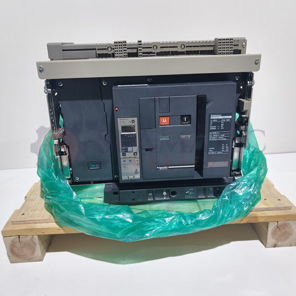 New Schneider Electric NW12H2 Air Circuit Breaker 1250A 4P, Drawout Type (48267)