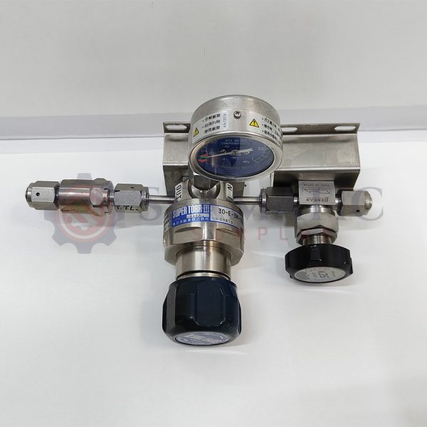 Tanaka Super torr III 30-E-3M-10 Regulator SCV 316L Valve Manifold Assy