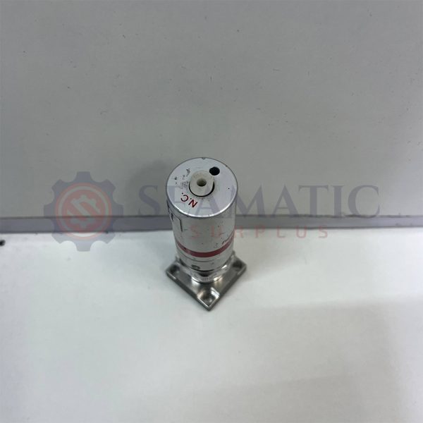 Fujikin 316 L-P Type NC. 1 Gas Diaphragm Valves on Manifold