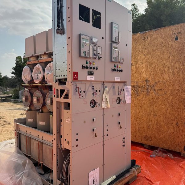 SIEMENS 8DA10 CIRCUIT BREAKER PANEL (ADDC INCOMER +TRANSFORMER FEEDER ) 24KV