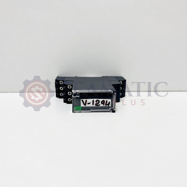 LOT OF 2PC X Schneider RM22TG20 Control Relay